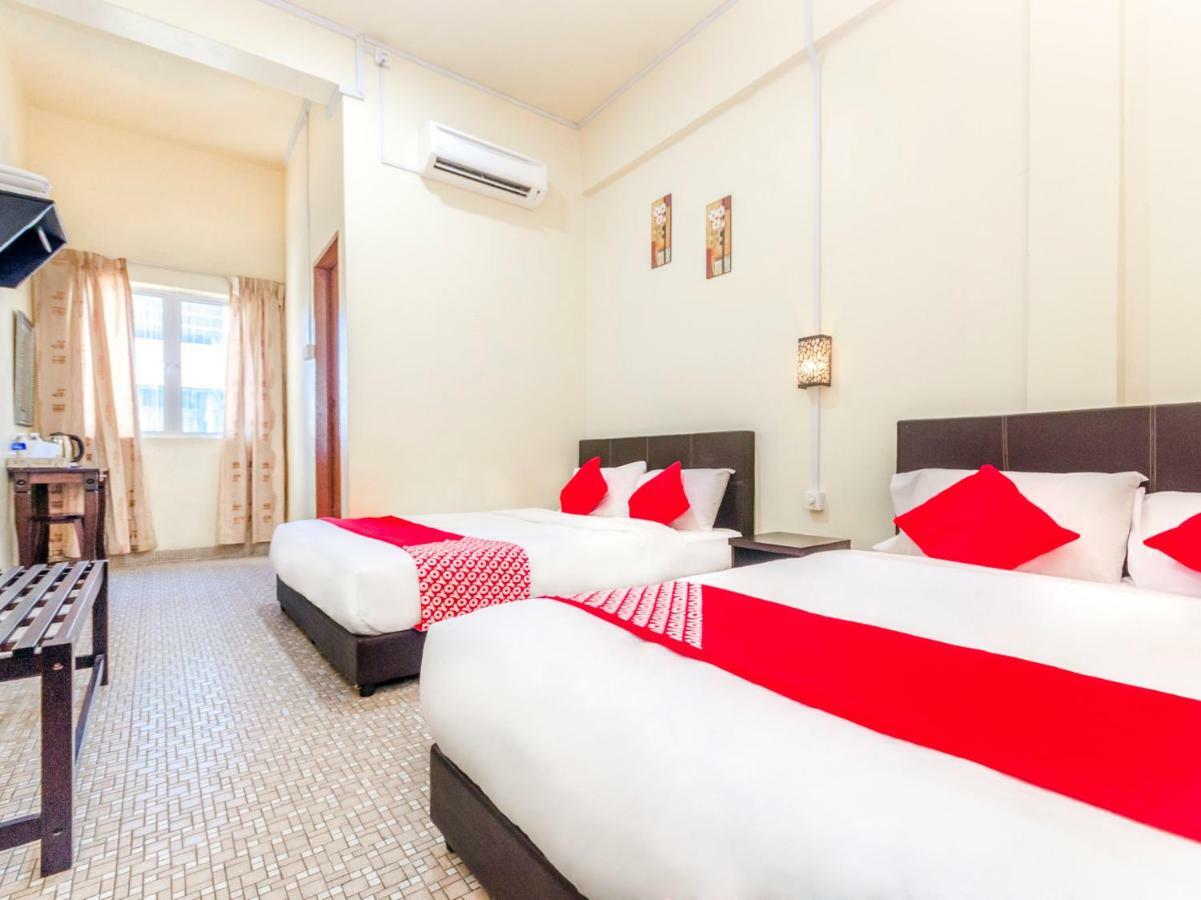 Oyo 703 Myra Hotel Mersing Esterno foto