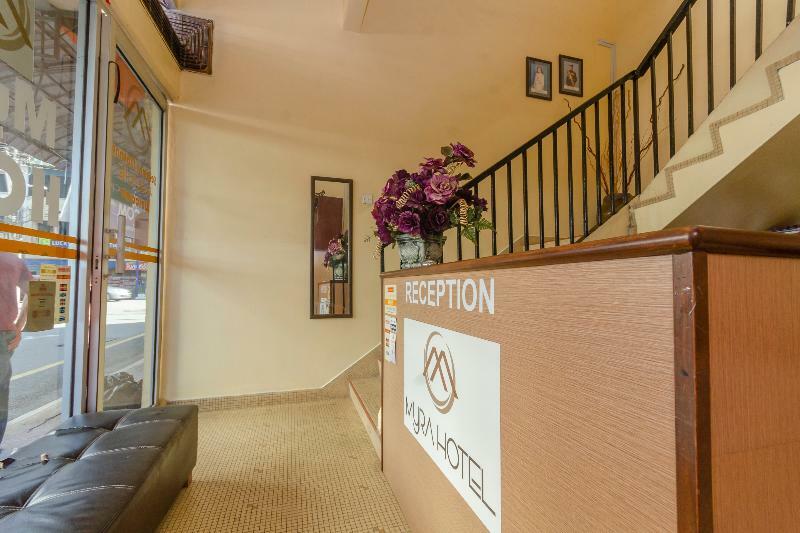 Oyo 703 Myra Hotel Mersing Esterno foto