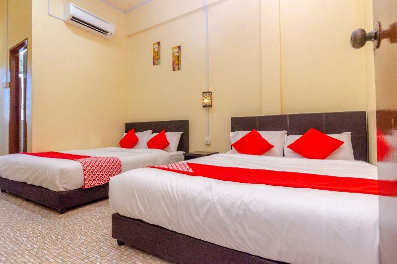 Oyo 703 Myra Hotel Mersing Esterno foto