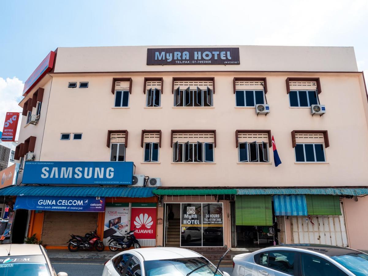 Oyo 703 Myra Hotel Mersing Esterno foto