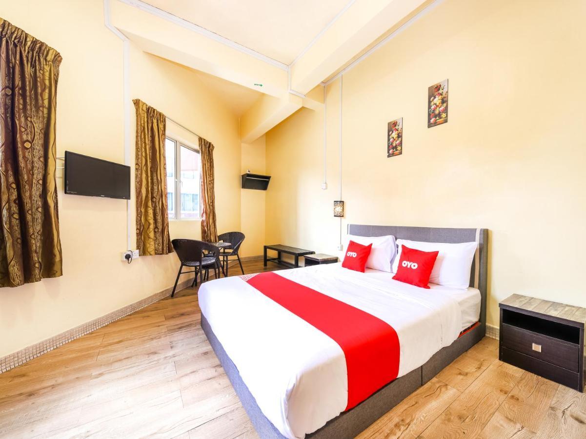 Oyo 703 Myra Hotel Mersing Esterno foto